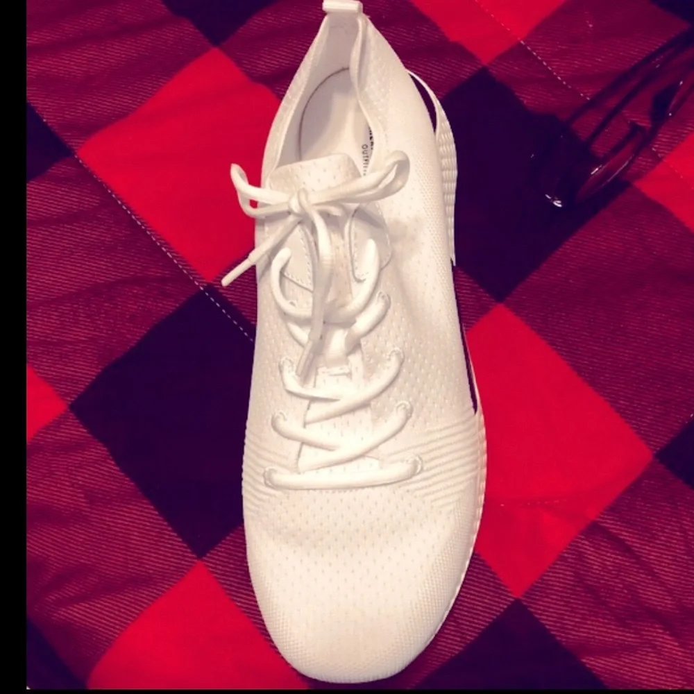 Athletic American Eagle Mens fashionable white running shoes Size 12 - Picture 4 of 15